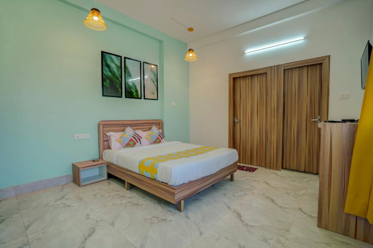 Oyo 79233 Hotel Hive Stays Kochi Εξωτερικό φωτογραφία