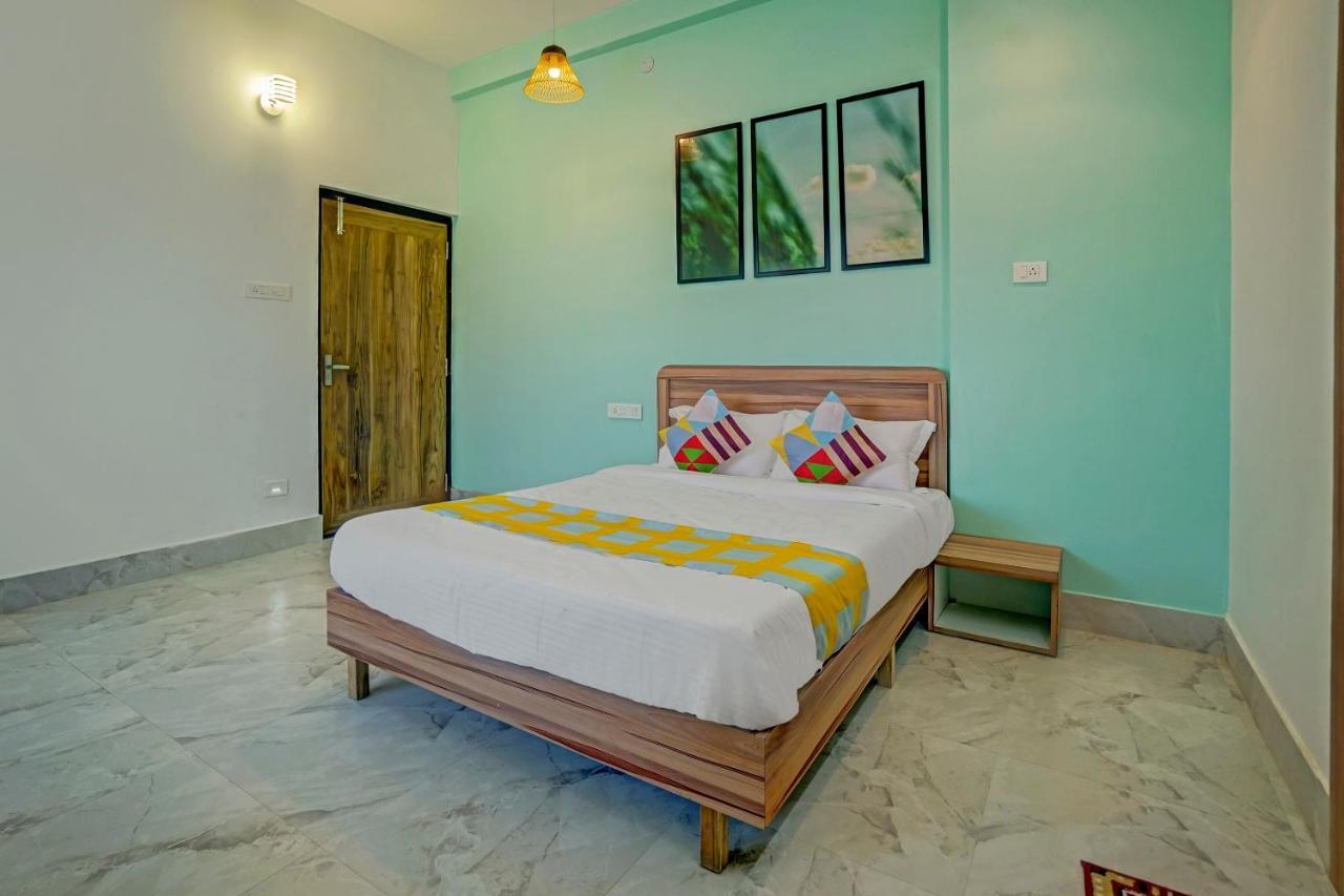 Oyo 79233 Hotel Hive Stays Kochi Εξωτερικό φωτογραφία